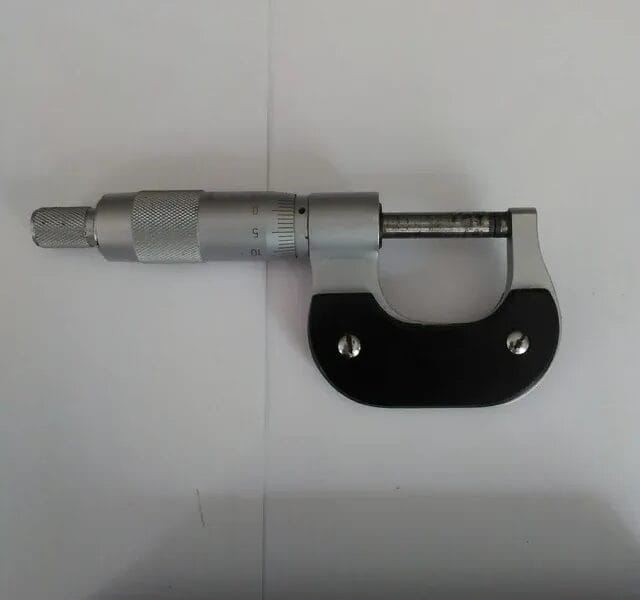 Micrómetro de exteriores Mitutoyo 00-25mm