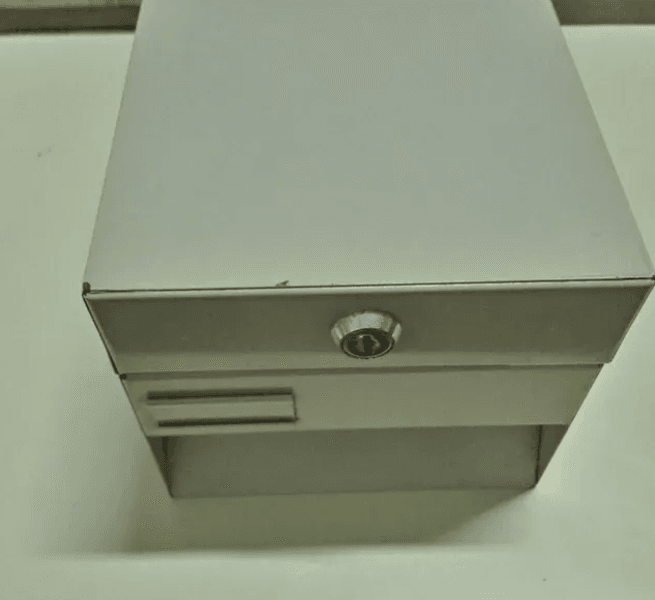 Archivador metálico de tarjetas beige/gris