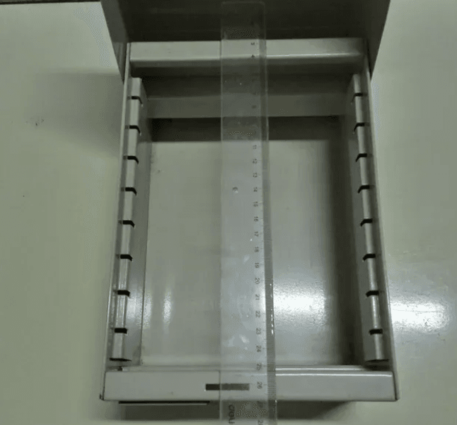 Archivador metálico de tarjetas beige/gris
