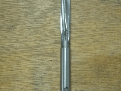 Escariador a mano 12mm para torno
