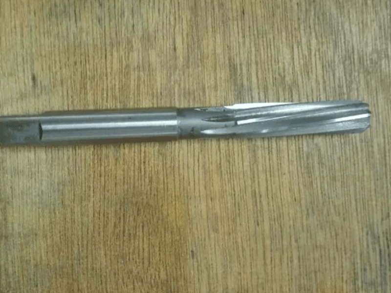 Escariador a mano 12mm para torno