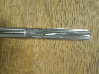 Escariador a mano 12mm para torno